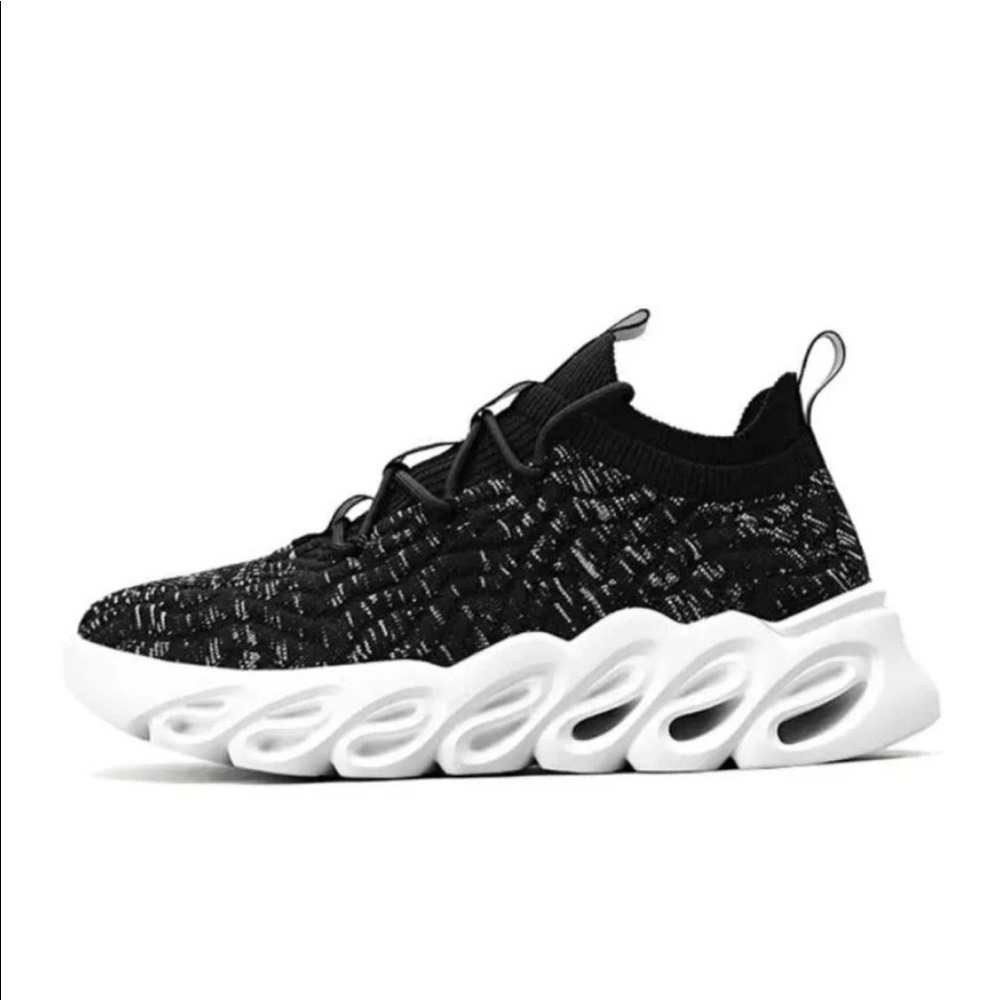 Rovux Hero Sneaker